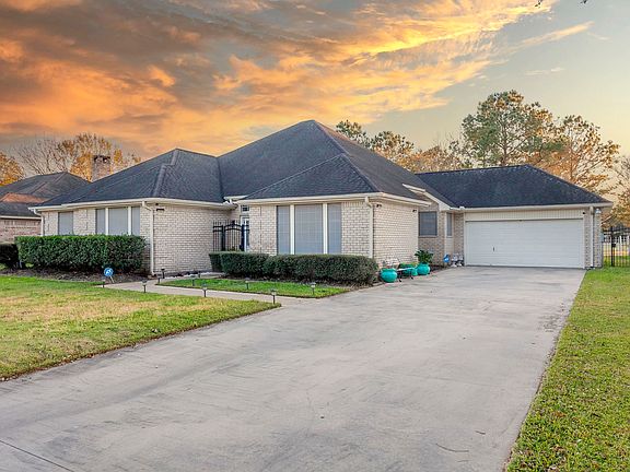 2nd image of 7435 Pebble Beach Dr