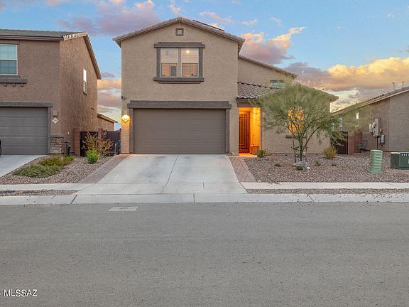 4th image of 7949 S Silver Lillie Way