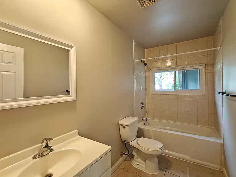 45 Meribrook Cir — Photo 13