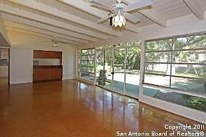 5th image of 303 Belvidere Dr