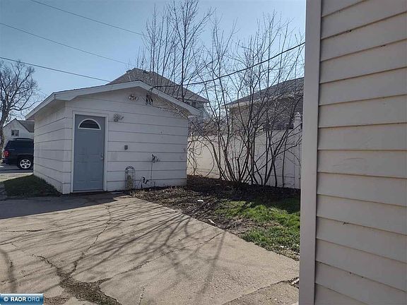 3rd image of 502 3rd St N