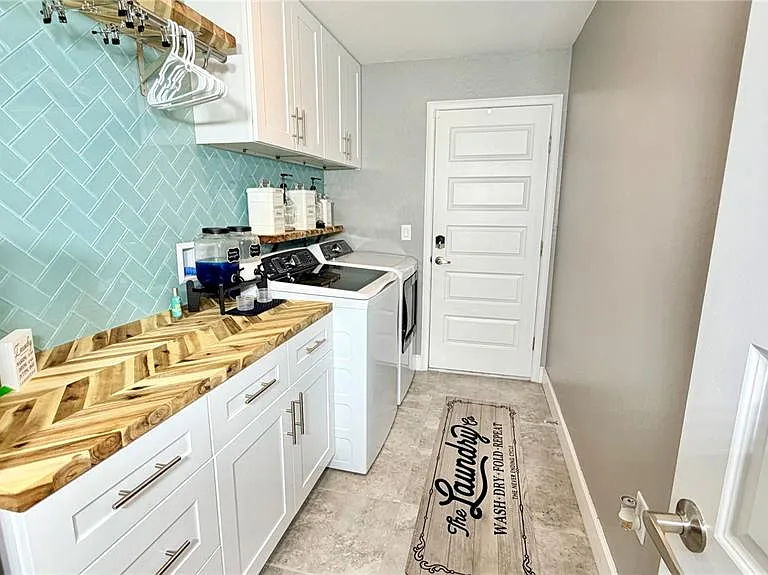 4015 Tullamore Ln — Photo 22