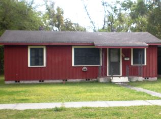 305 S 15th St, Palatka, FL 32177