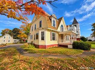 387 N Main St, Manchester, CT 06042