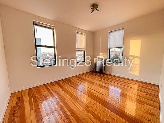 4th image of 41-06 34th Ave #Ee4