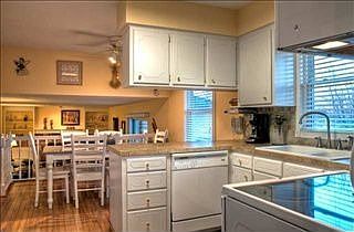 3rd image of 13832 Marinda Cir