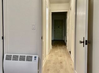 **3 weeks free rent special** Space Needle view Newly Remodeled 1BR in lower Queen Anne! Lots of ..., Seattle, WA 98109