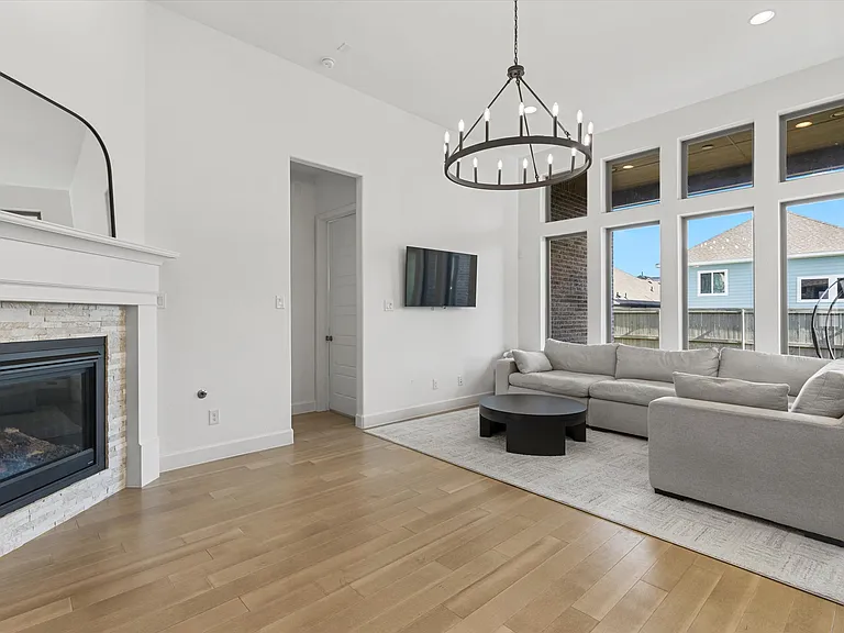 2241 Robin Way — Photo 4