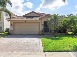 1433 NW 208th Ter, Pembroke Pines, FL 33029