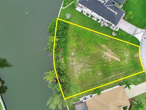 5th image of 2301 SW 39th St