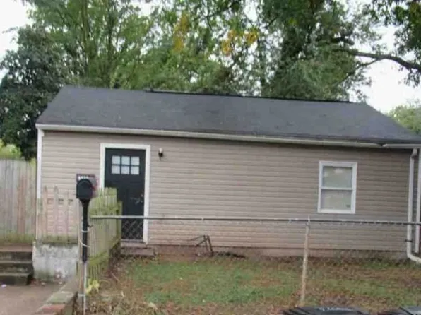 5029 Emo St, Capitol Heights, MD 20743