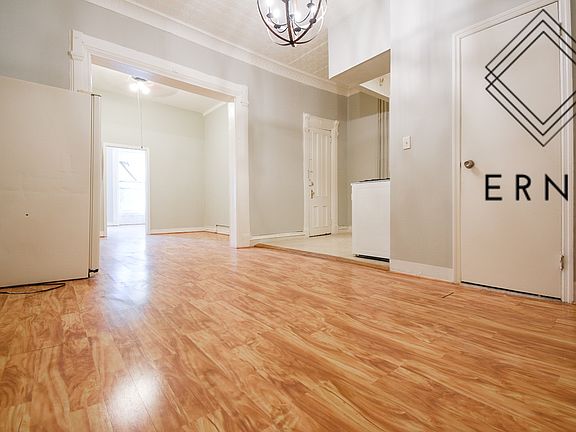 4th image of 176 Hart St #2B