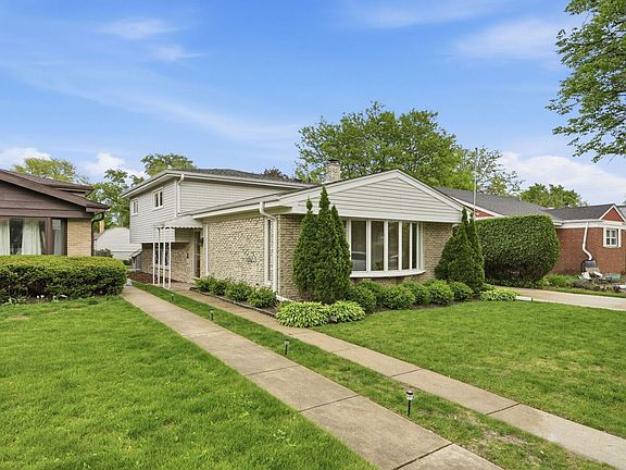 3rd image of 9437 Lockwood Ave