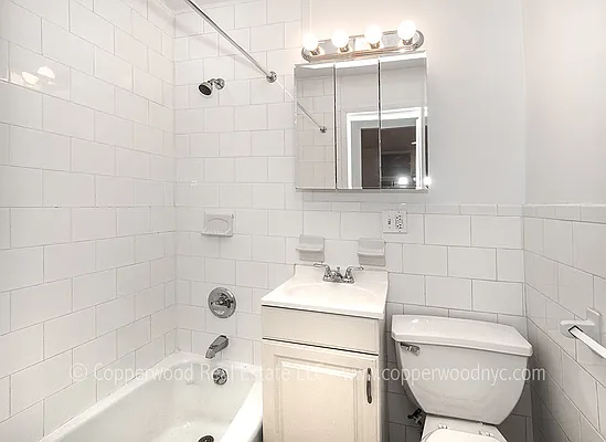 Rented by Copperwood Real Estate | media 10