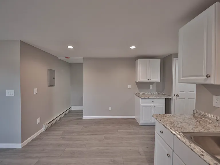 427-431 E Central Ave #431B — Photo 8
