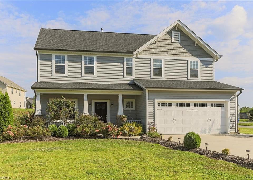 1st image of 595 Old Cypress Dr