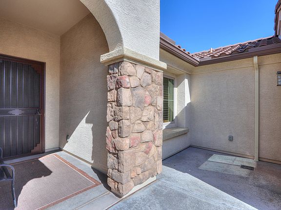 4th image of 5170 N Blythe Ct