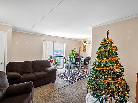 5th image of 1463 Mercury Dr APT 516
