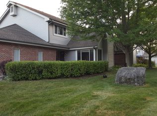 13552 W Fountain Ct, New Berlin, WI 53151