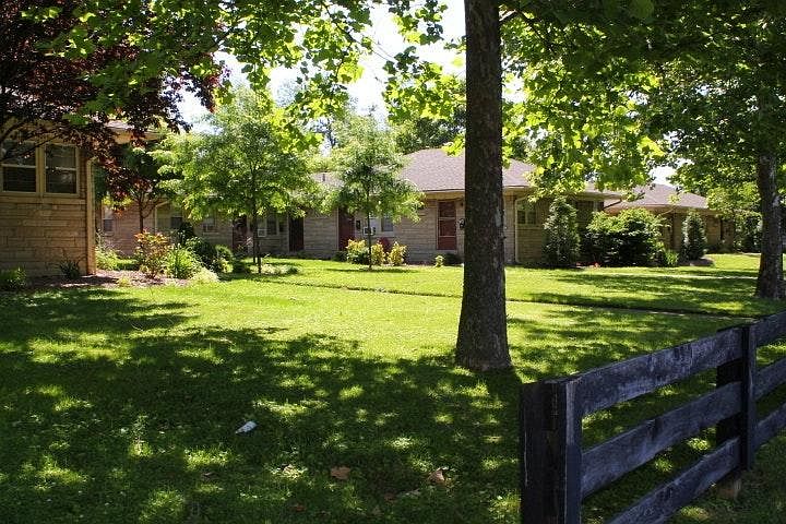 1st image of 121 Saint Phillip Dr