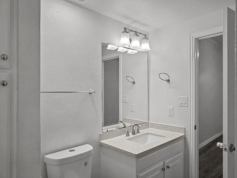 1501 Cedar Elm Dr #101 — Photo 14