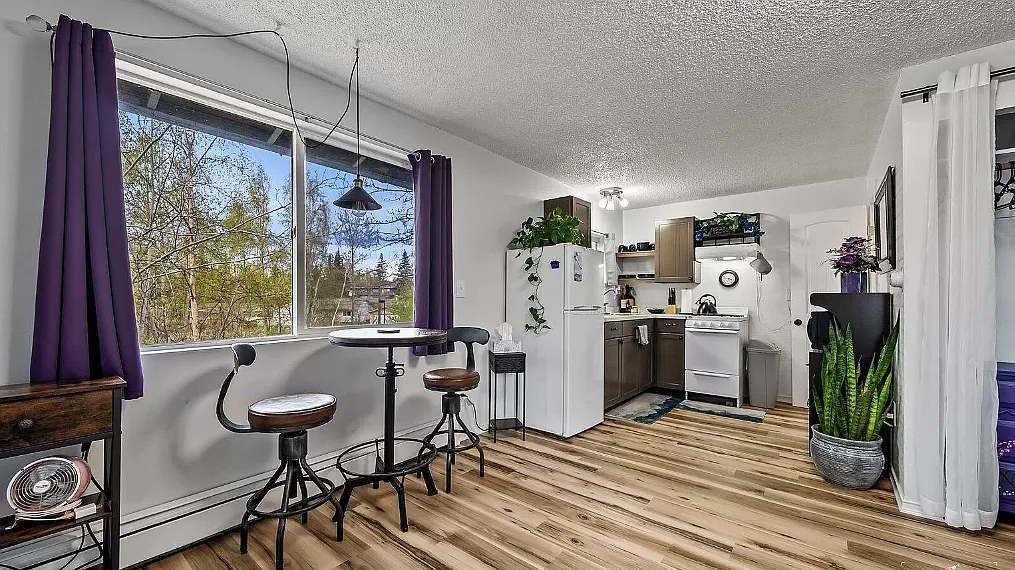 Studio, 350 sqft, $1,375 — Photo 4