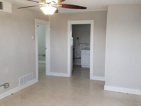 2nd image of 3430 Richmond Ave