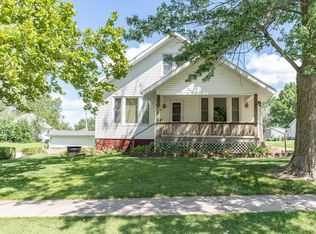 303 E 2nd St, Bucklin, MO 64631