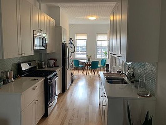 4th image of 395 Manhattan Ave #2LEFT