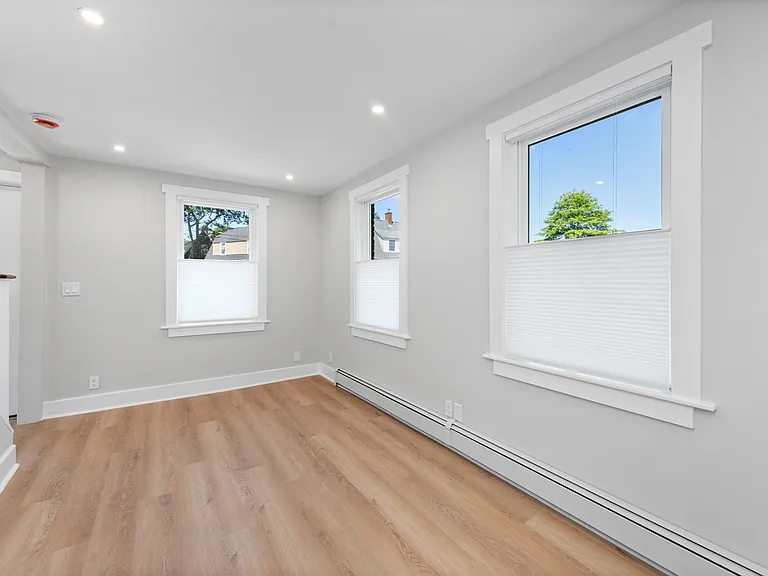 31 Saratoga Way — Photo 20
