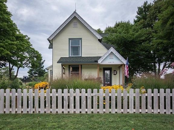 5th image of 4879 Kalamazoo Ave SE