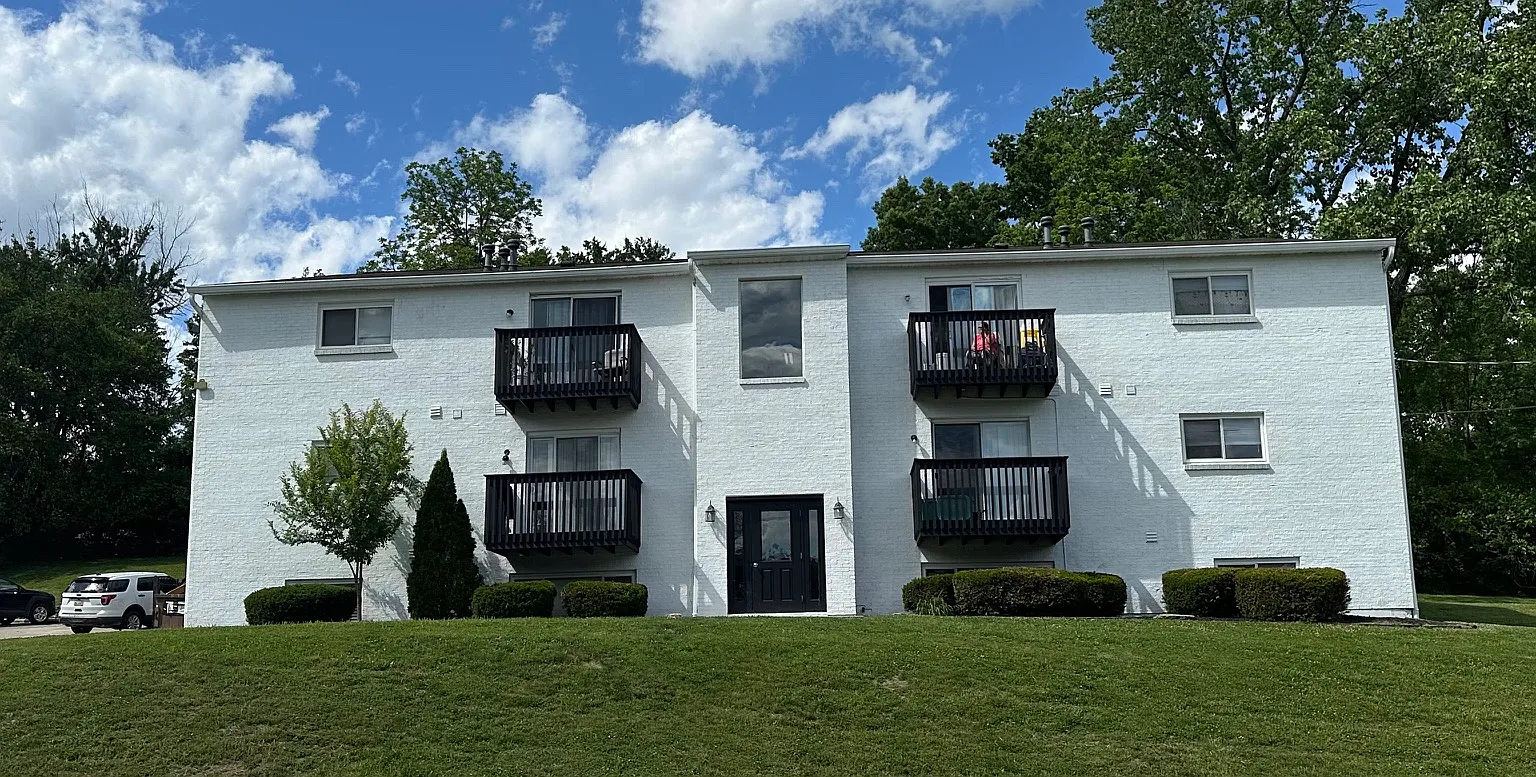 2 bed, 800 sqft, $1,250 — Photo 1