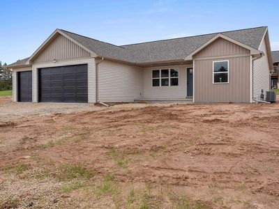 1900 Southland Ln, New London, WI, 54961