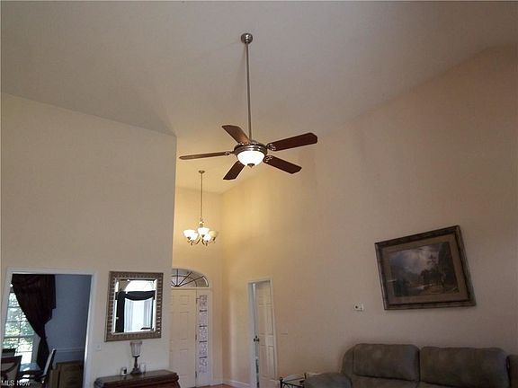 4th image of 104 Freedom Dr