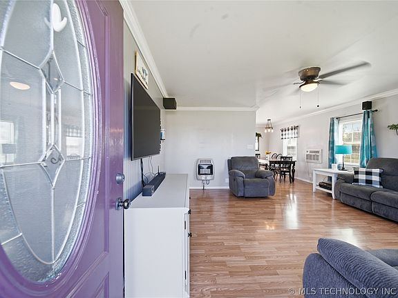 5th image of 8390 Edmondson Rd
