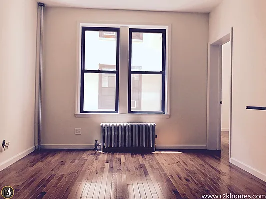 Rented by Realty 2000 Corp | media 11