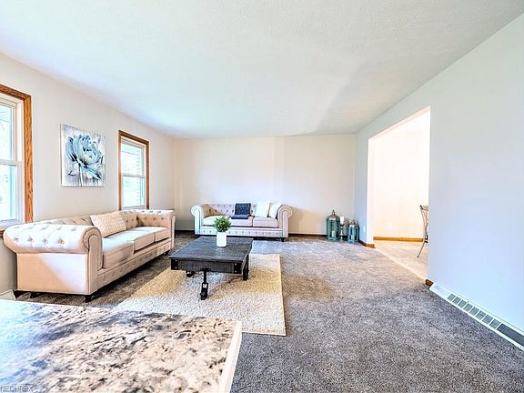 3rd image of 8535 Hickerylane Ave NW
