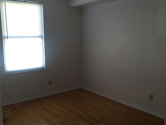 3rd image of 1073 Dekalb Ave #2