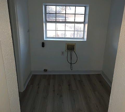 2nd image of 300 N 14th St