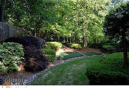 2nd image of 4063 Norton Pl SE