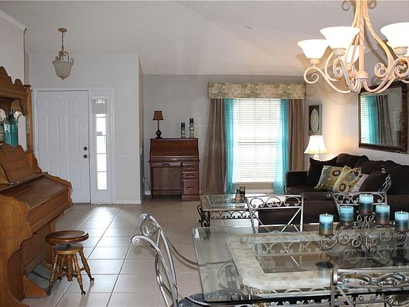 4th image of 309 Oak Park Pl