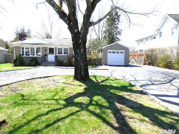 2nd image of 254 Woodlawn Ave