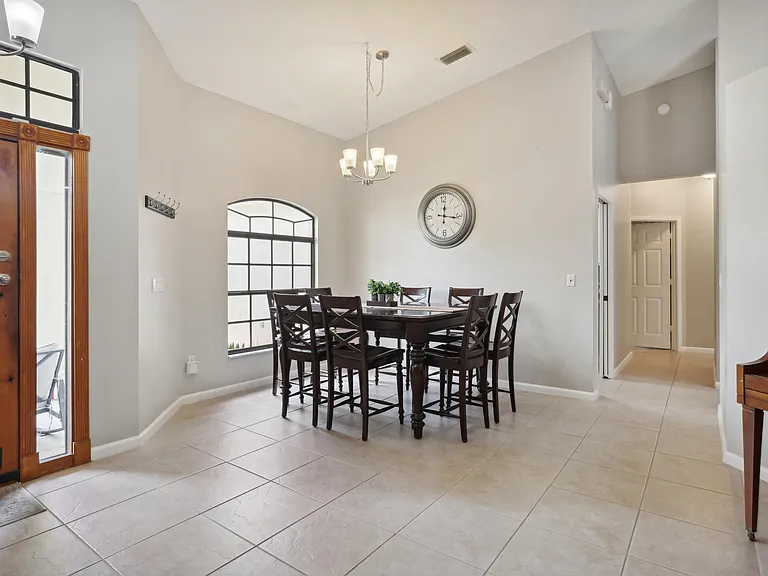 13823 Callington Dr — Photo 7