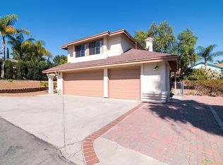591 Grapevine Ct, Vista, CA 92083