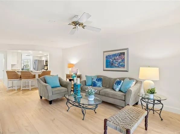 815 Gulf Pavilion DR #106, NAPLES, FL 34108