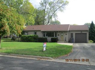 6004 Sylvan Ln, Monona, WI 53716