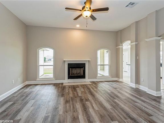 2nd image of 113 Oak Fern Ct