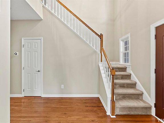 3rd image of 313 Catlin Rd