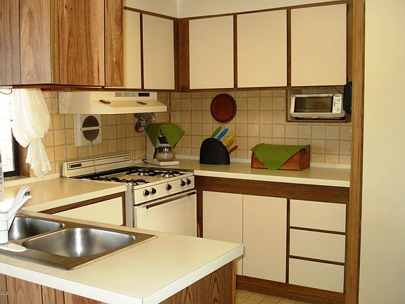 3rd image of 6331 W Huxley Pl