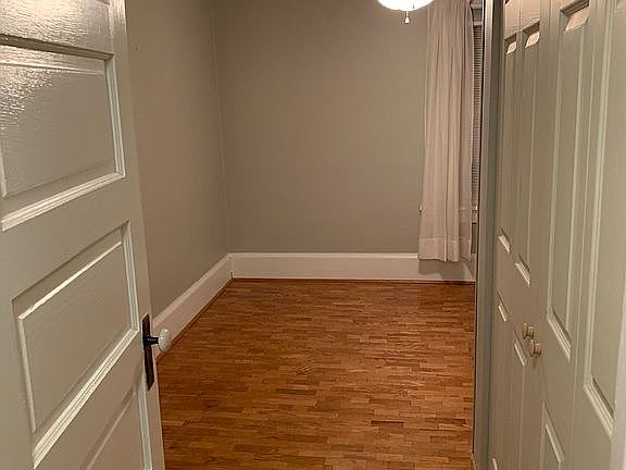 5th image of 528 N Lincoln Ave